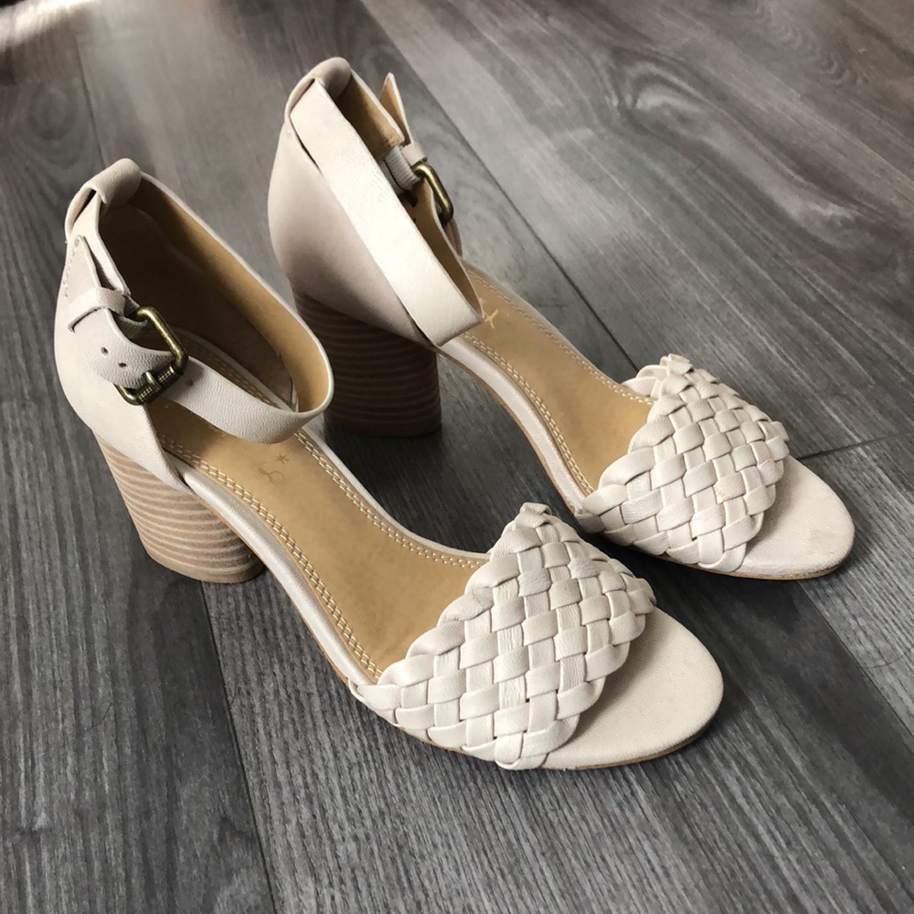 Splendid Cream Woven Strap 3” Heels